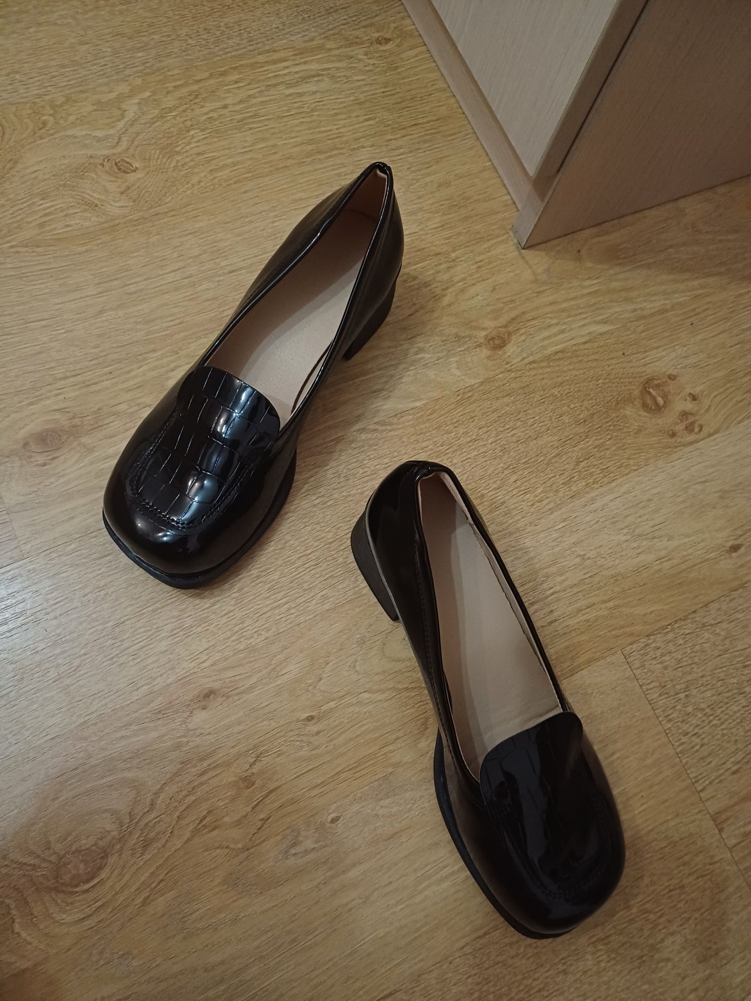 Платнени - стелка 25см,Skechers n.38 и ежедневни н.39-25см