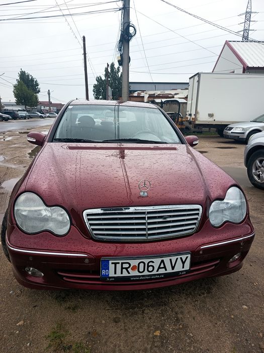 Mecredez-Benz  C220 W203