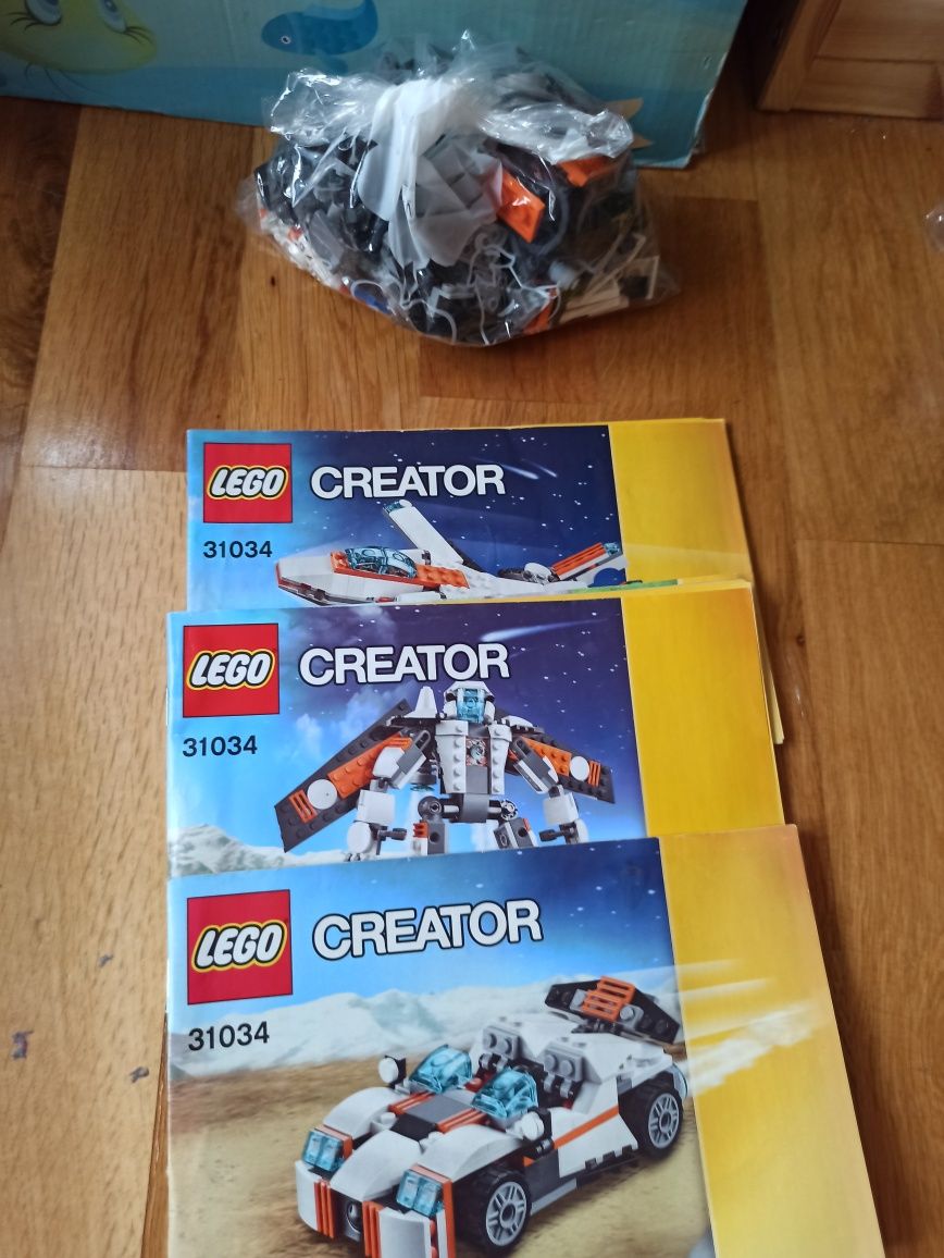 Lego Creator 3 in 1 set Robot Zburător