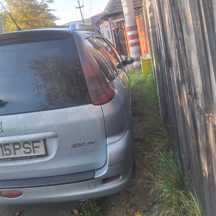 vând pejo 206w pornește
