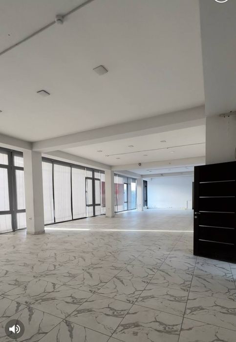 Аренда не жилого помещения 1000 м2 первая линия Кушбеги