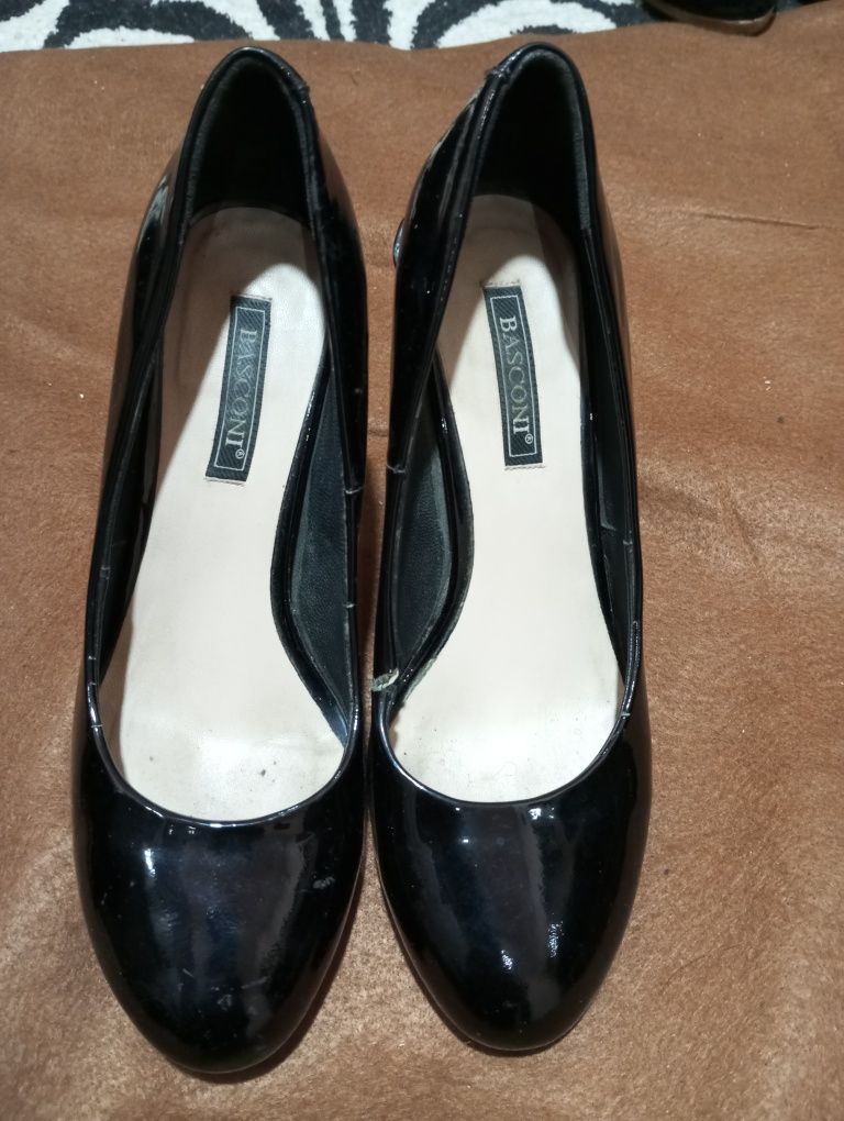 Женские туфли 35размер