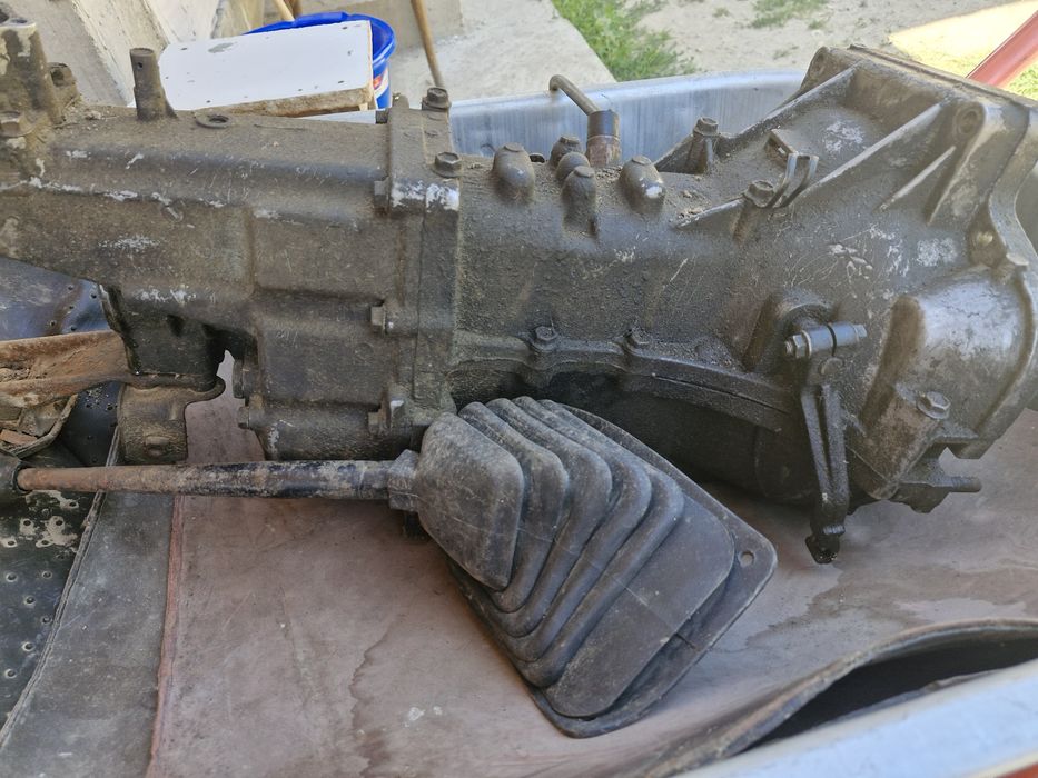 Cutie viteze 5+R Suzuki Samurai SJ413