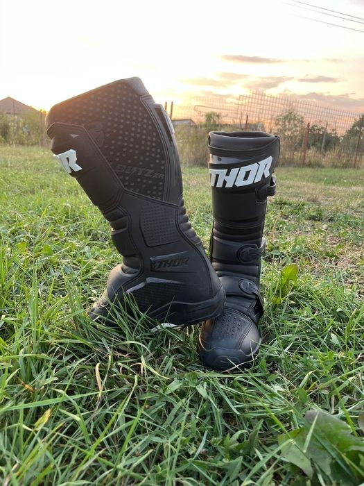 Thor blitz xr mx marimea 42