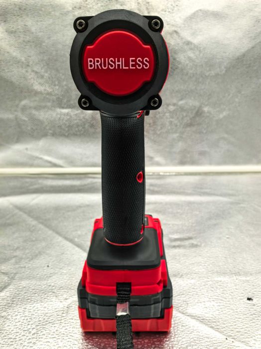 Surubelnita impact Hitman 88V 950 Nm 499 lei