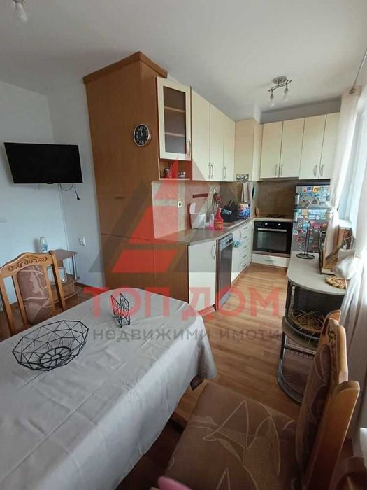 Дава се под наем Многостаен апартамент в Варна, Базар Левски - 110 кв.м за 750 € - Снимка #1