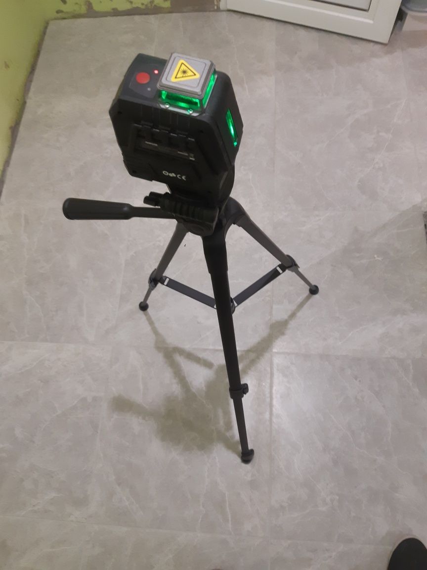 Лазерен Нивелир Parkside PerformancePKLLP360B3, батерия и зарядно 20v