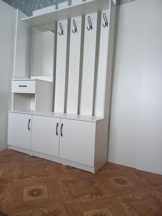 Прихожая новая в наличии