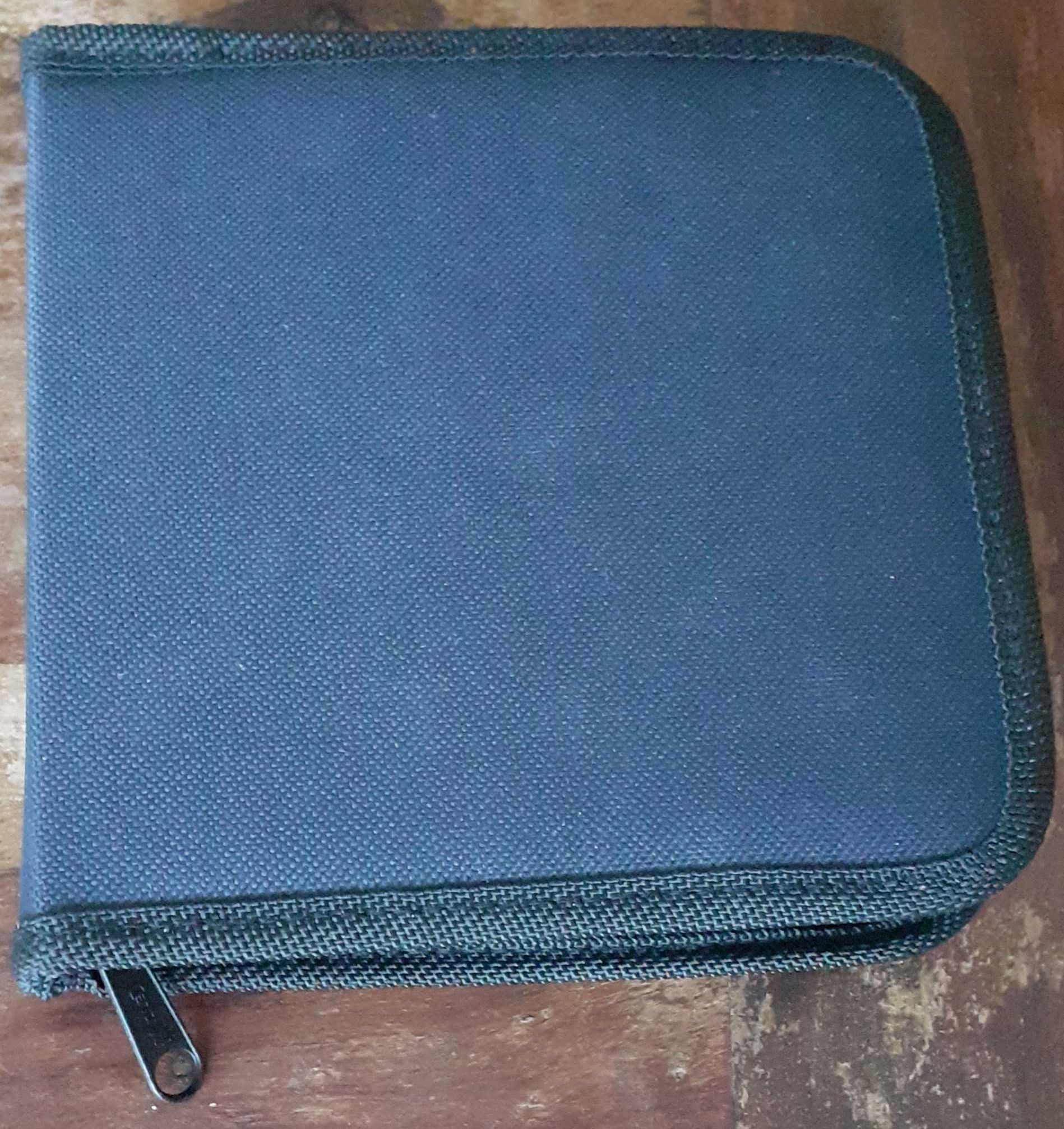 калъф за дискове CD case метал и кожа