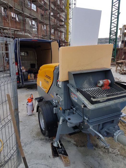 Inchiriere Pompa beton NOUA cu PESTE 100ml furtun transport beton