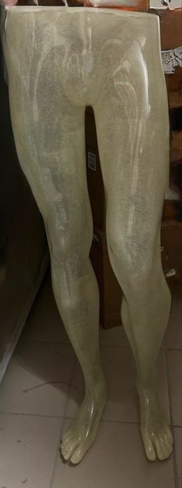 Продам манекен для джинс или брюк на подставке