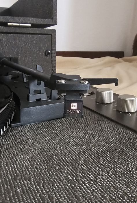 Pick-up Picup Dual cu amplificator si difuzor  integrat