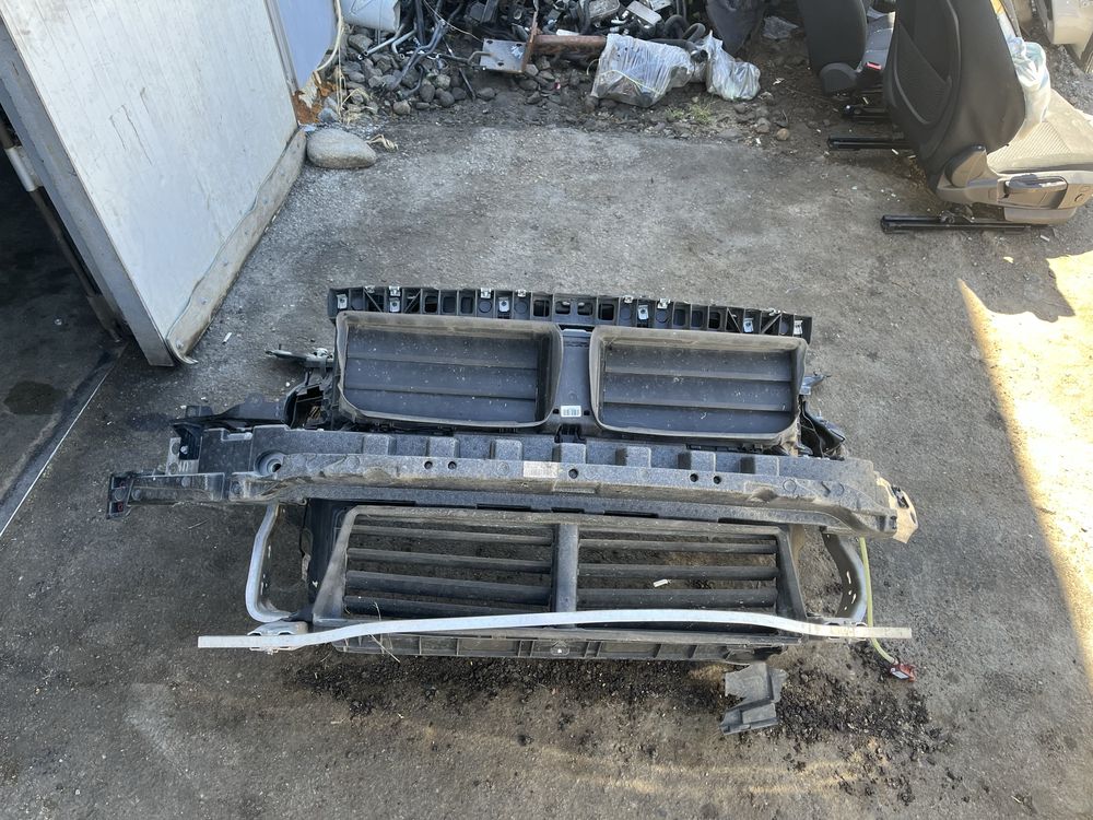 Маска/очиларка бмв х1 ф48 2019г ( maska/ochilarka bmw x1 f48 )