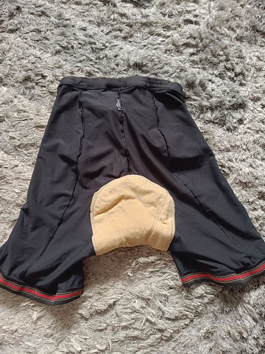 Pantaloni ciclism
