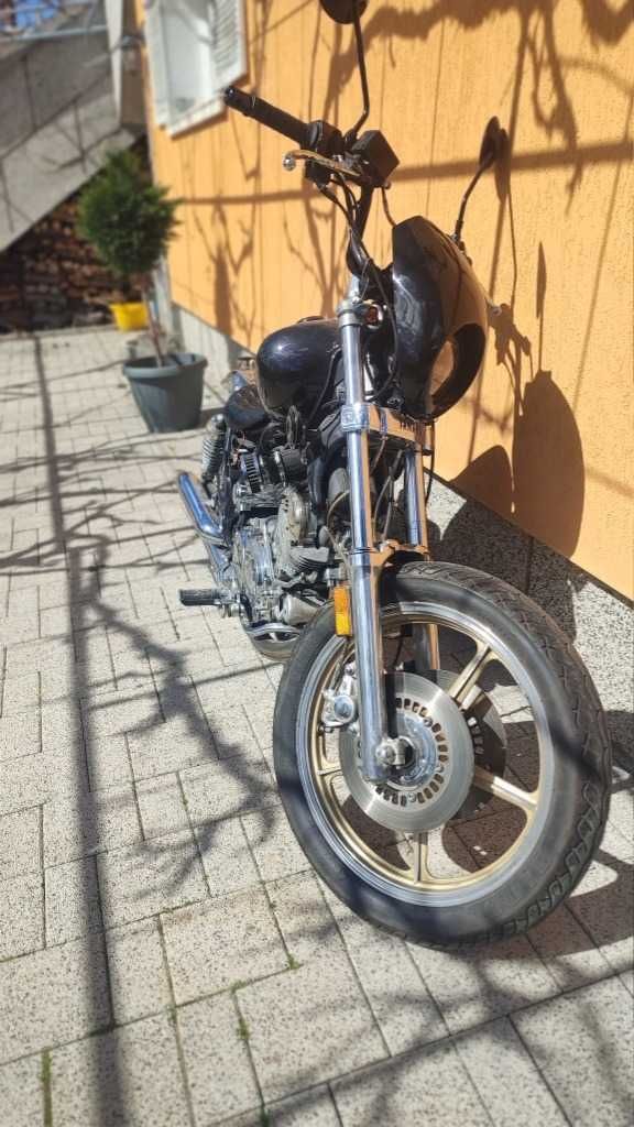 Yamaha Virago 1000 Bobber Solo seater 1985