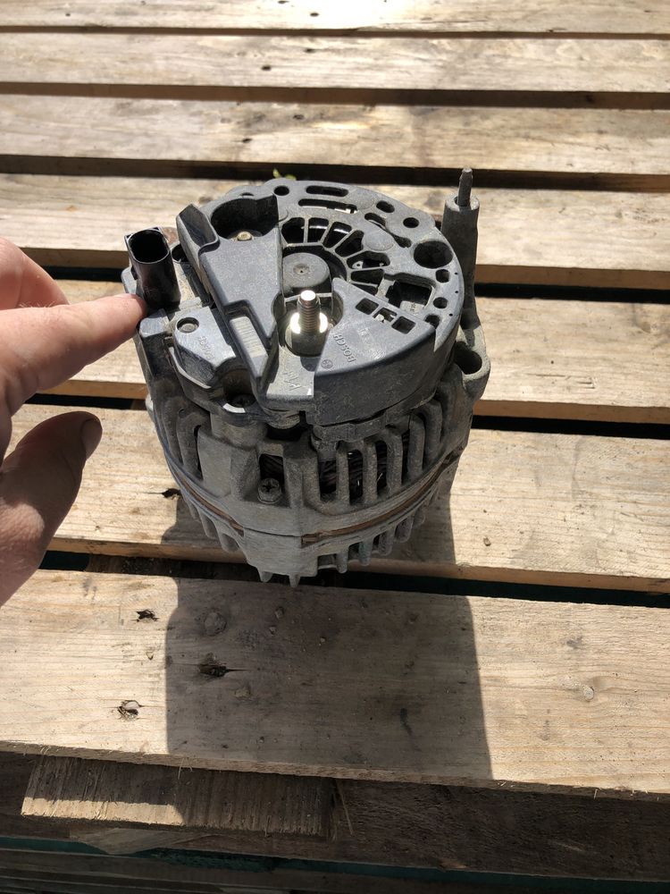 Alternator Vw Golf 4 1.6 benzină