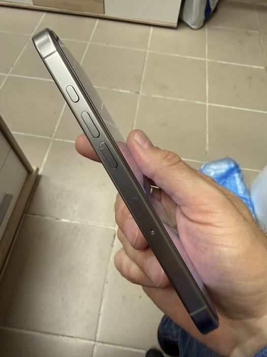 iPhone 16 Pro 128gb - гаранция, перфектен