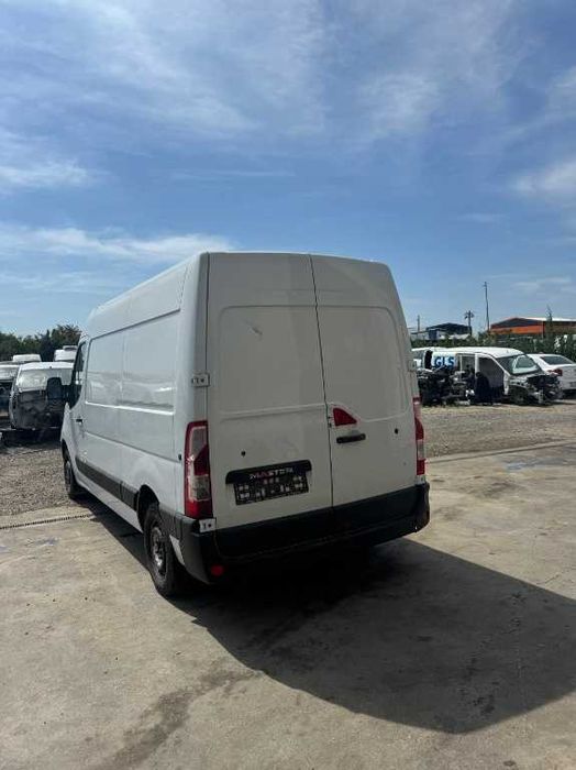 Piese Renault Master din Dezmembrari – Stoc Mare Disponibil