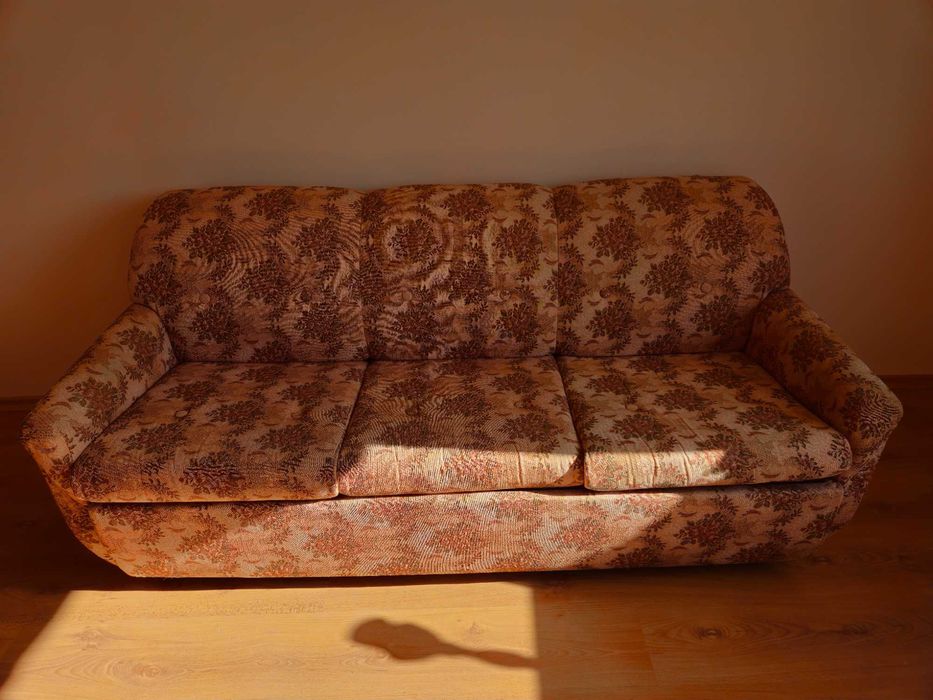 Разтегателен диван, sofa