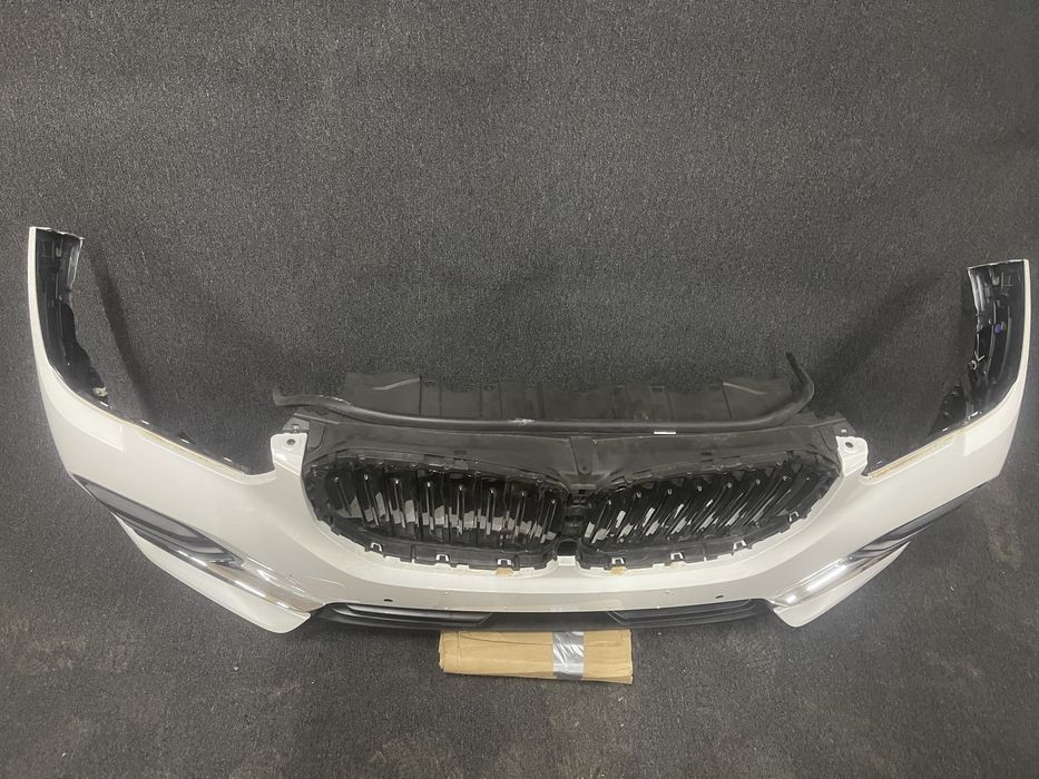 BMW X5 G05 Bara fata cu grila activa