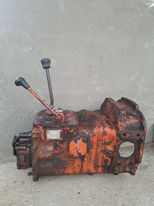 Cutie de viteze tractor u445