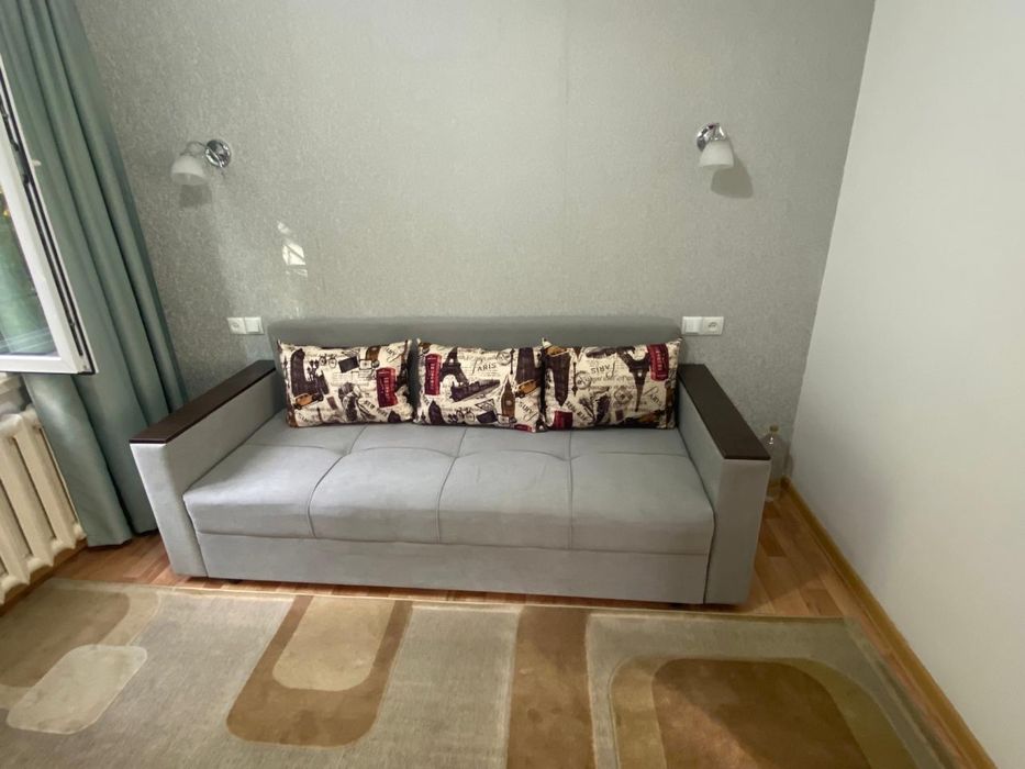 Продоется диван серого цвета, в зорошем состоянии