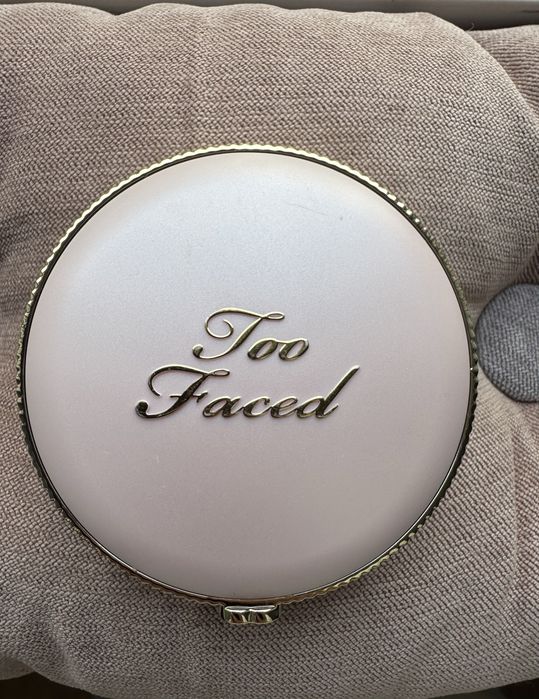 Iluminator Too Faced - Moon Crush
