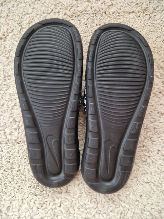 Чехли на Nike 45