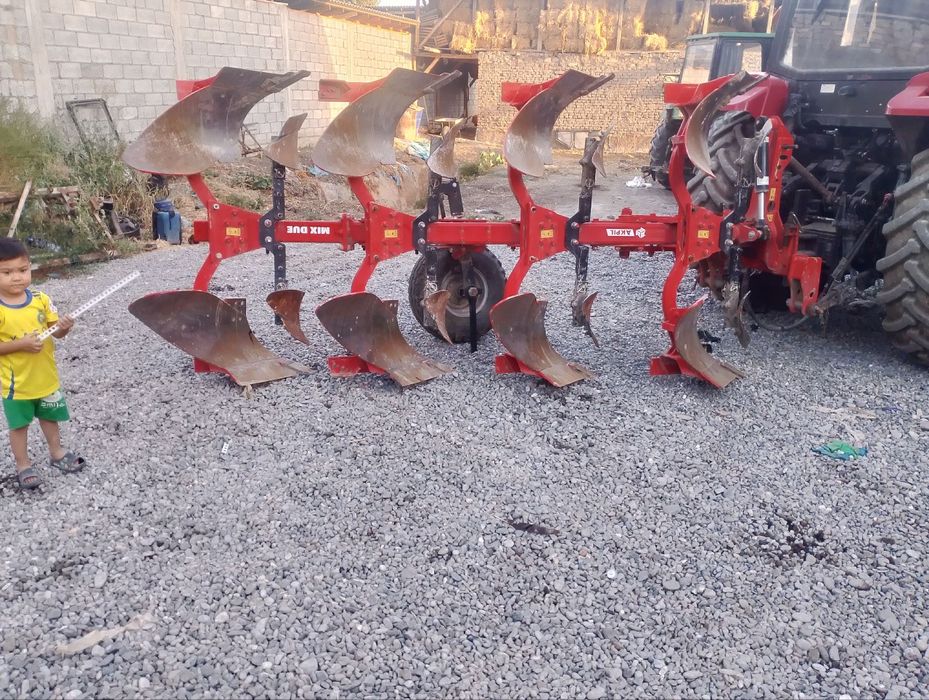 Akpil pulik sotiladi 3+1 yili 2024 narxi 110 Milyon manzil Andijon