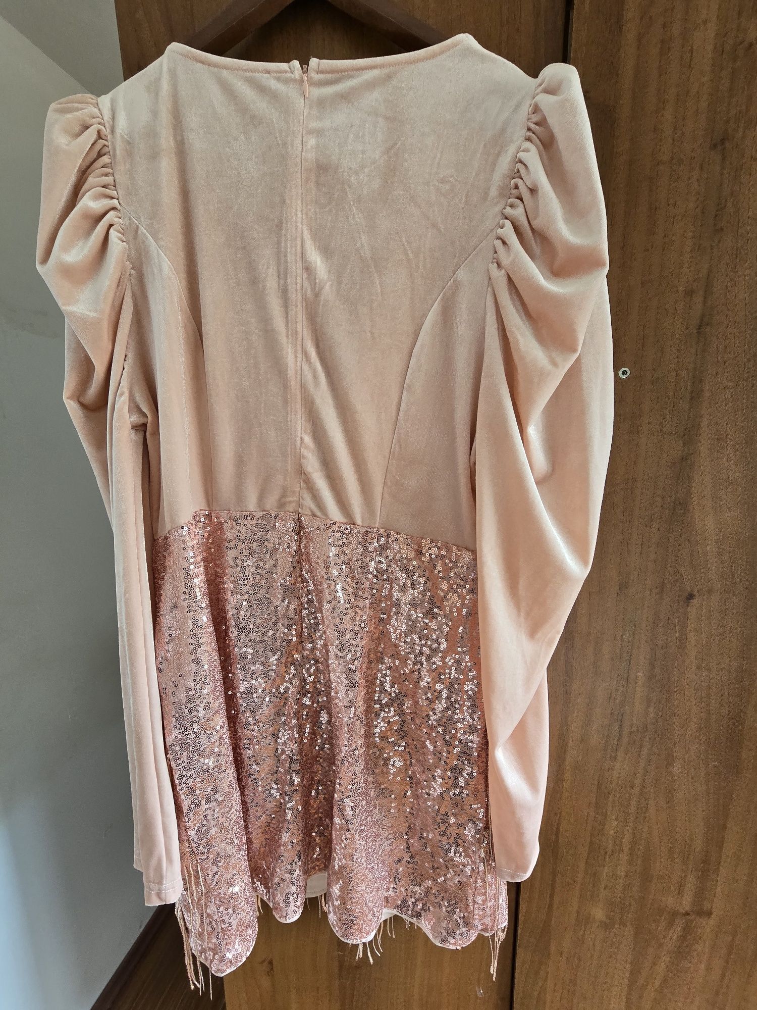 Rochie eleganta scurta