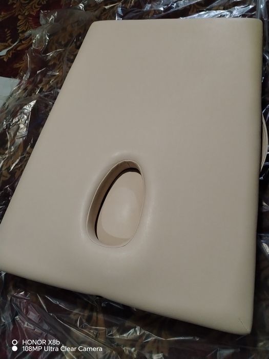 Массажная кушетка! Раскладной кушетка! Для массажа и косметология