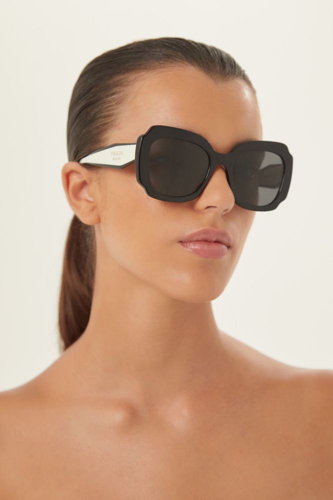 Оригинални дамски слънчеви очила PRADA Spr 16Y НАМАЛЕНИ