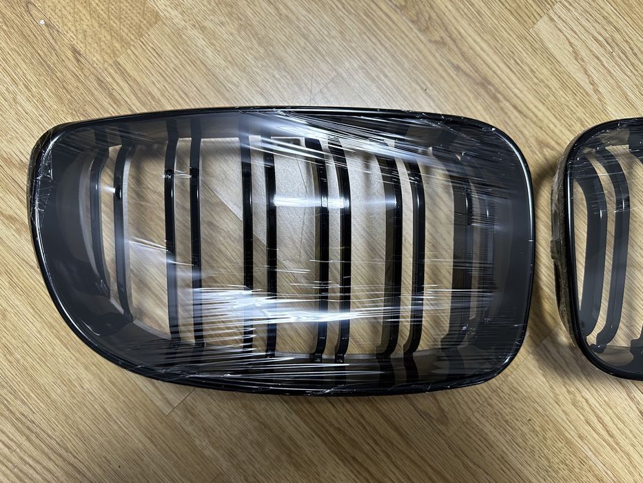 Grile Nari Duble M Design BMW Seria 1 E81 e87 e82 e88 Negru Lucios FL