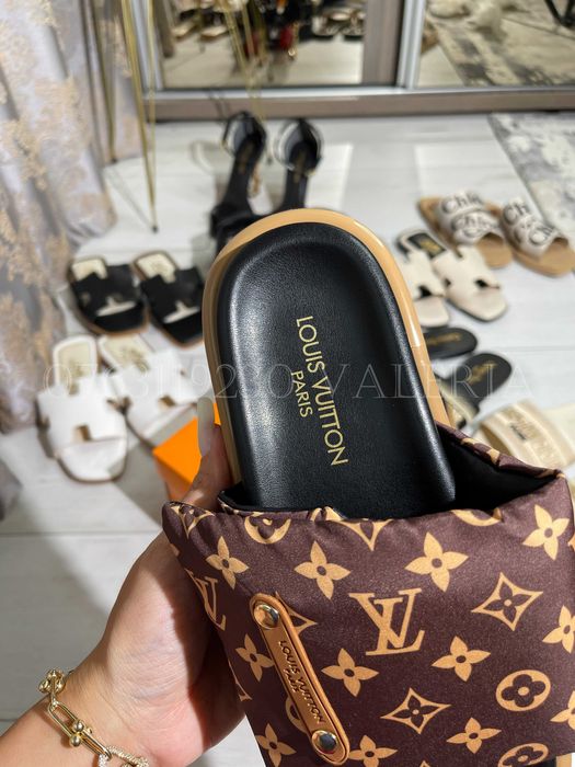 Papuci Louis Vuitton - Pool Pillow Mules