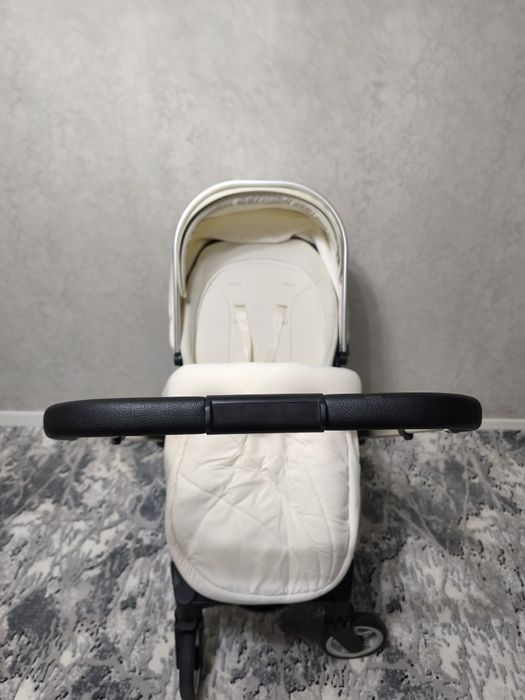 Продаётся коляска в отличном состоянии для детей до 3-ёх лет.