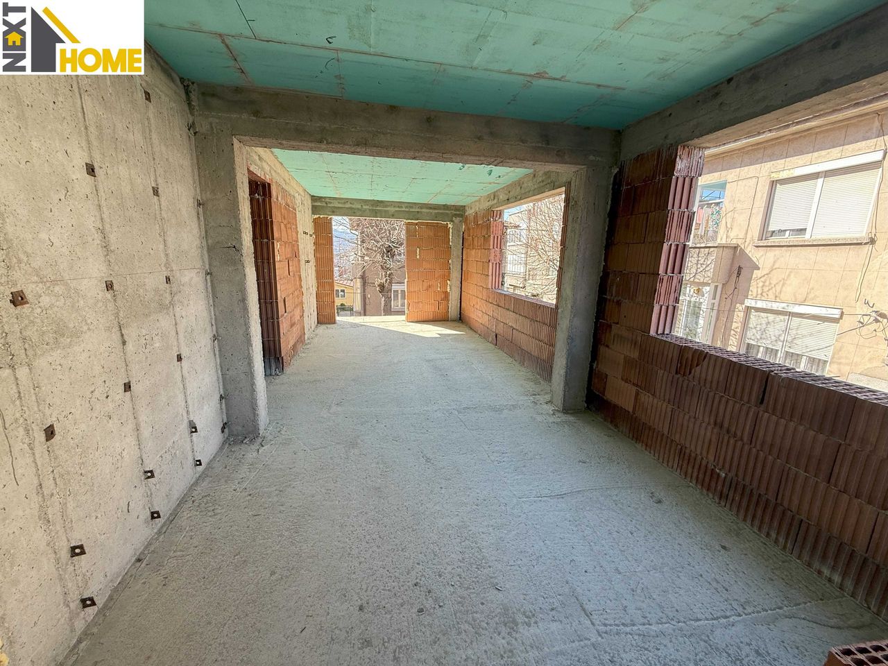 Продава се Тристаен апартамент в Асеновград - 97 кв.м за 1005 €/кв.м - Снимка #14