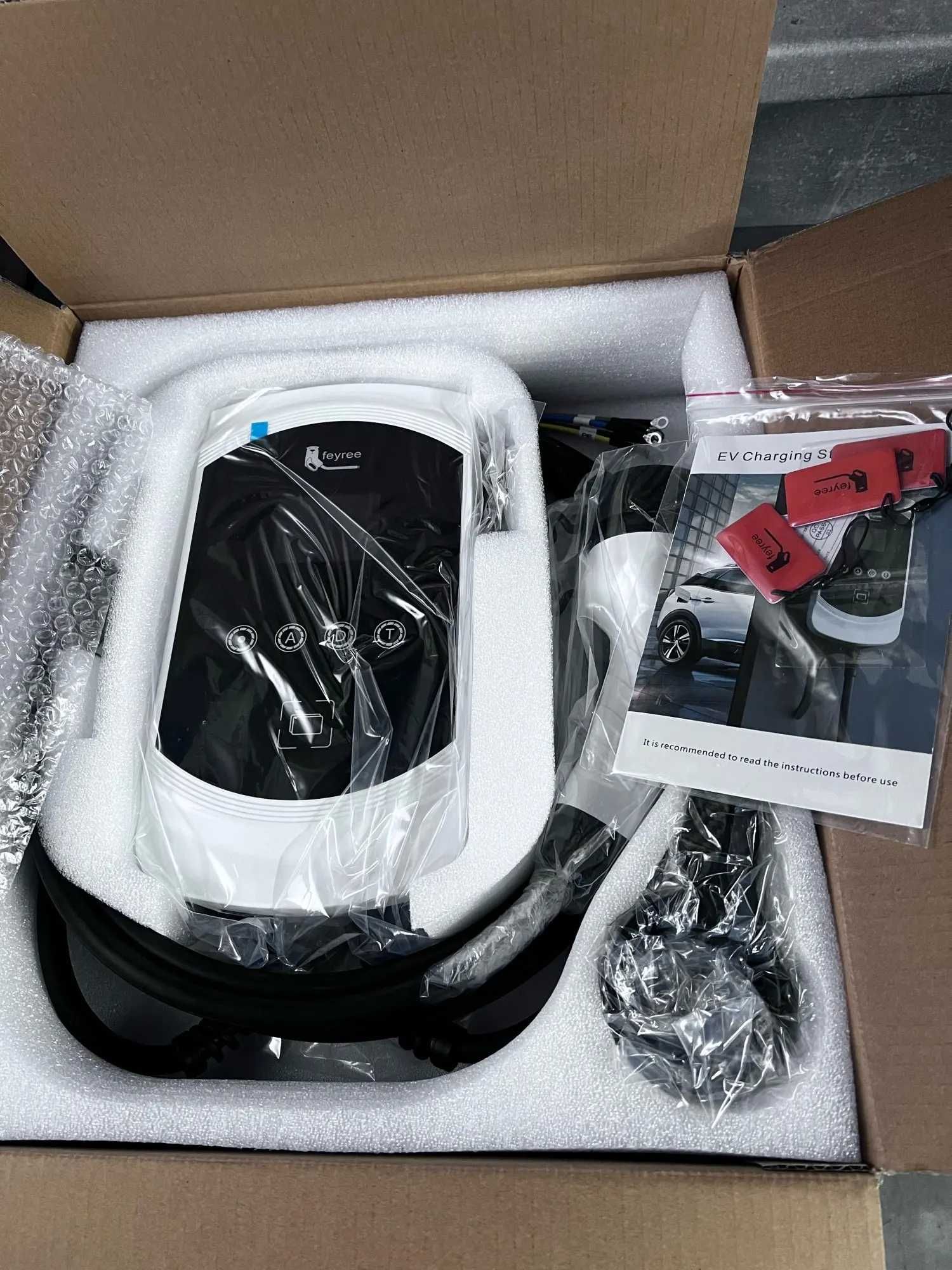 Зарядна Станция за Електромобил с WiFi, 11 kW, Тип 2, за Стенен Монтаж