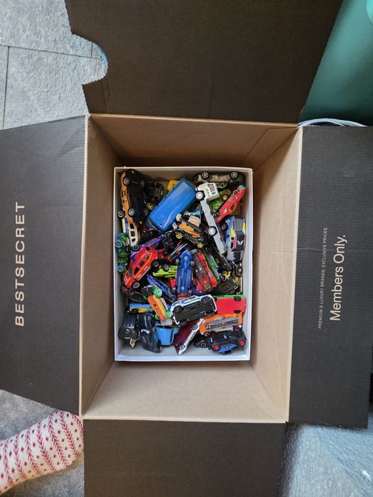 Lot jucarii masinute