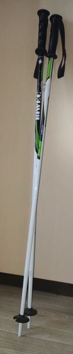 Палки  лыжные новые  95 см