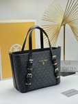 Geanta Michael Kors Noua !!! Dimensiuni 26/21 !!!