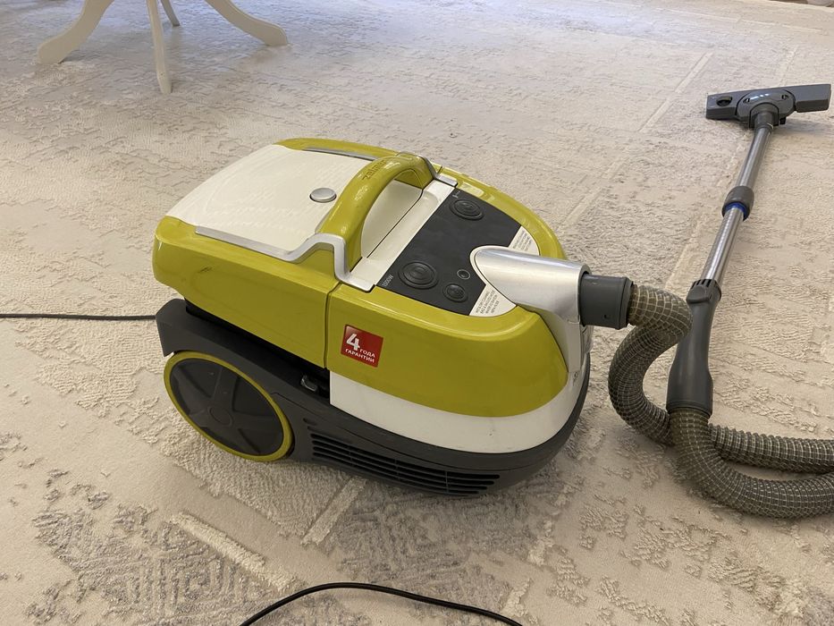 Продам Моющий пылесос  Zelmer