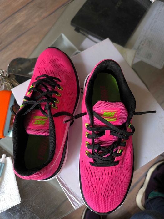 Дамски маратонки Nike