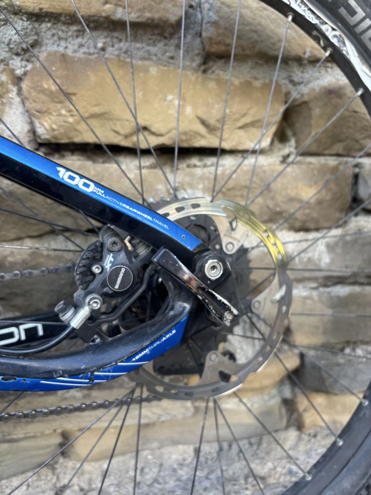 Simplon carbon мекица