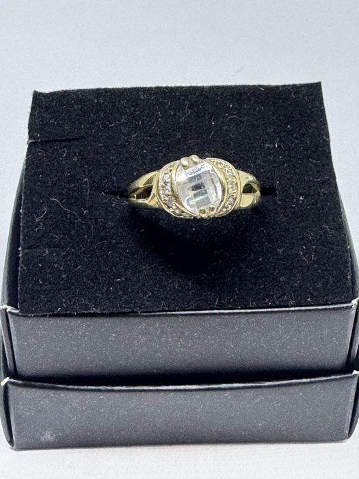 златен дамски пръстен 3.69гр 14к 585