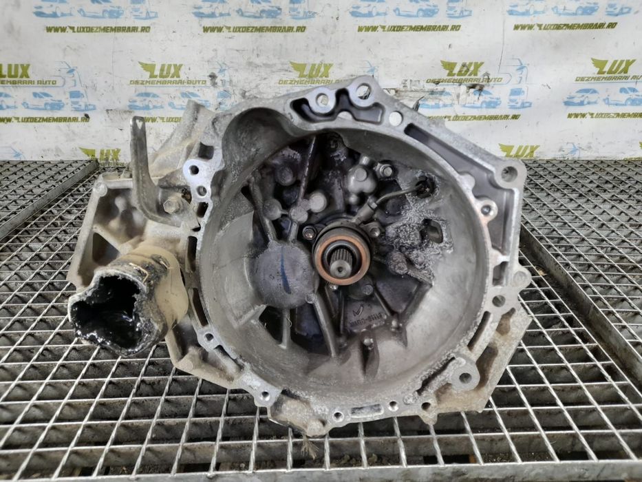 Cutie viteze manuala 6 trepte 1.5 benzina 31115-0d111 Toyota Yaris XP