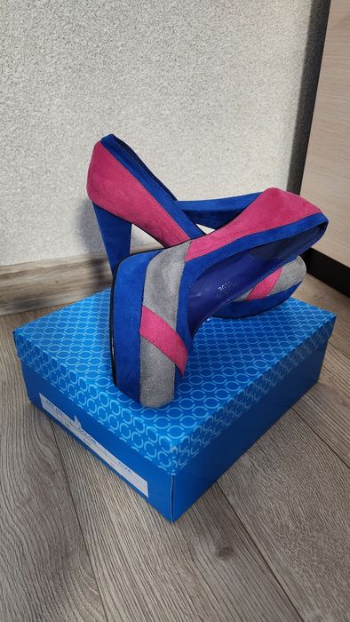 Дамски елегантни обувки. Нови-39 номер