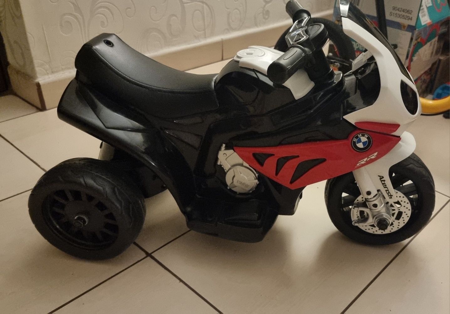 Motocicleta electrica cu licenta BMW S1000RR