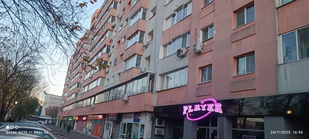 inchiriez 2 camere la 4 statii tramvai Piata Unirii