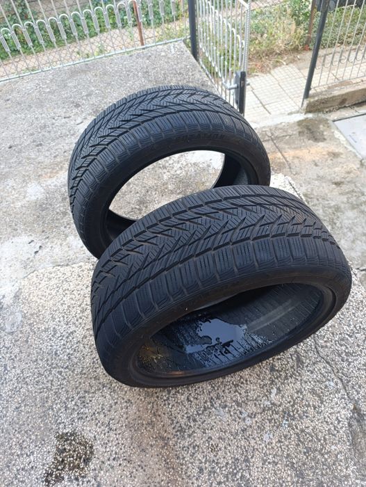 2 бр Зимни Гуми 225/40/18