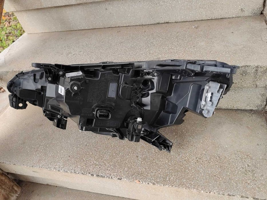 Фар Renault Clio 5 LED десен / Фар Рено Клио / Фар Clio Оригинален